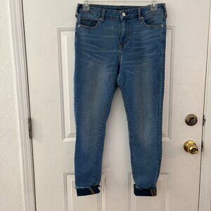 True Religion Woman's Jennie Curvy Mid-Rise Super Skinny JEans Sz 31